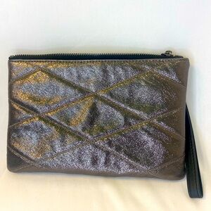 Urban Expressions Quilted 10"x‎ 6" Silver and Black Clutch Purse Handbag